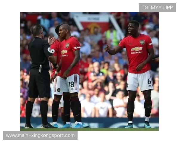 曼联战术压迫训练更具层次：打造无懈可击的皇家蓝图